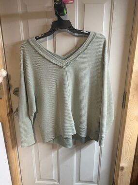 Olive & Oak Sage Green V-Neck Waffle Knit Sweater